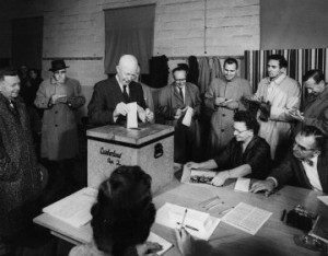 President Eisenhower casts his ballot in the 1956 election photo 72-3614-6 / National Park Service